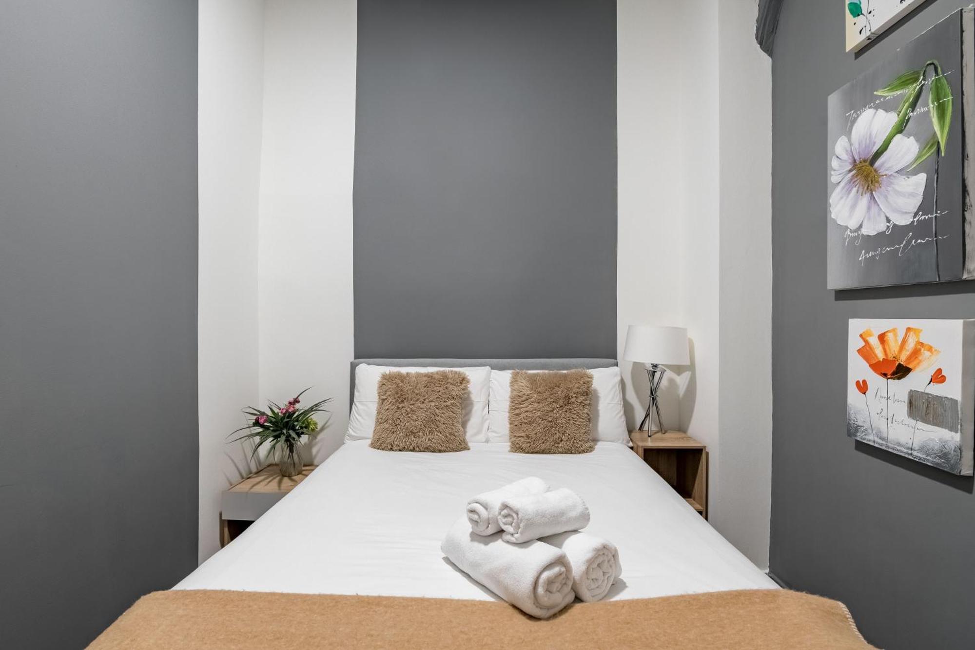 Charming Gran Via Madrid Apartment Bagian luar foto